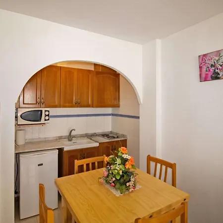 Beach Studio Las Gardenias Albert *